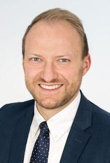 Tobias Reidinger, Betriebswirt (VWA), Bachelor of Arts